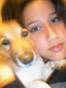 rocio and echo Rocio avec la chienne Echo.